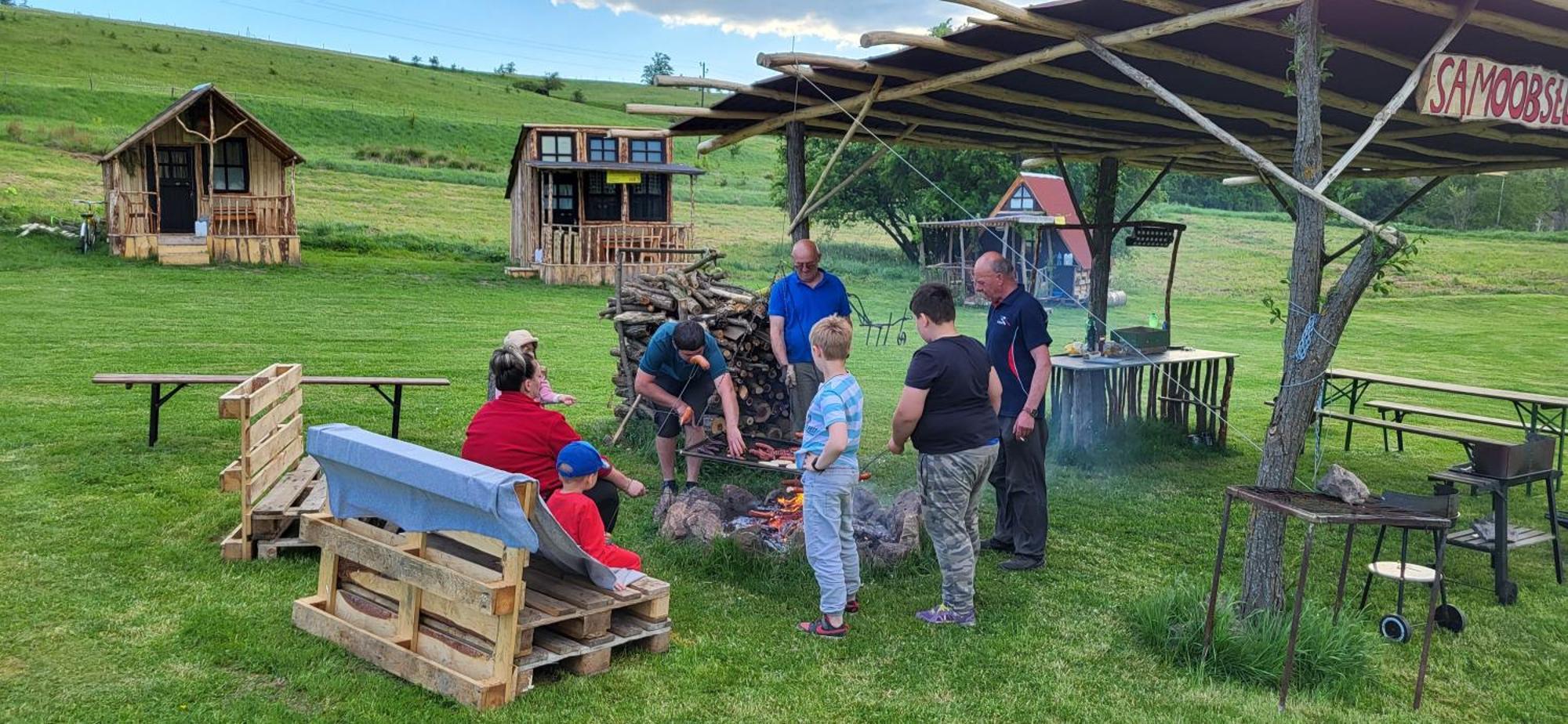 Altana Letnia Nr2 - Herbergerowka Agroturystyka Na Wsi Sloszow Exteriér fotografie